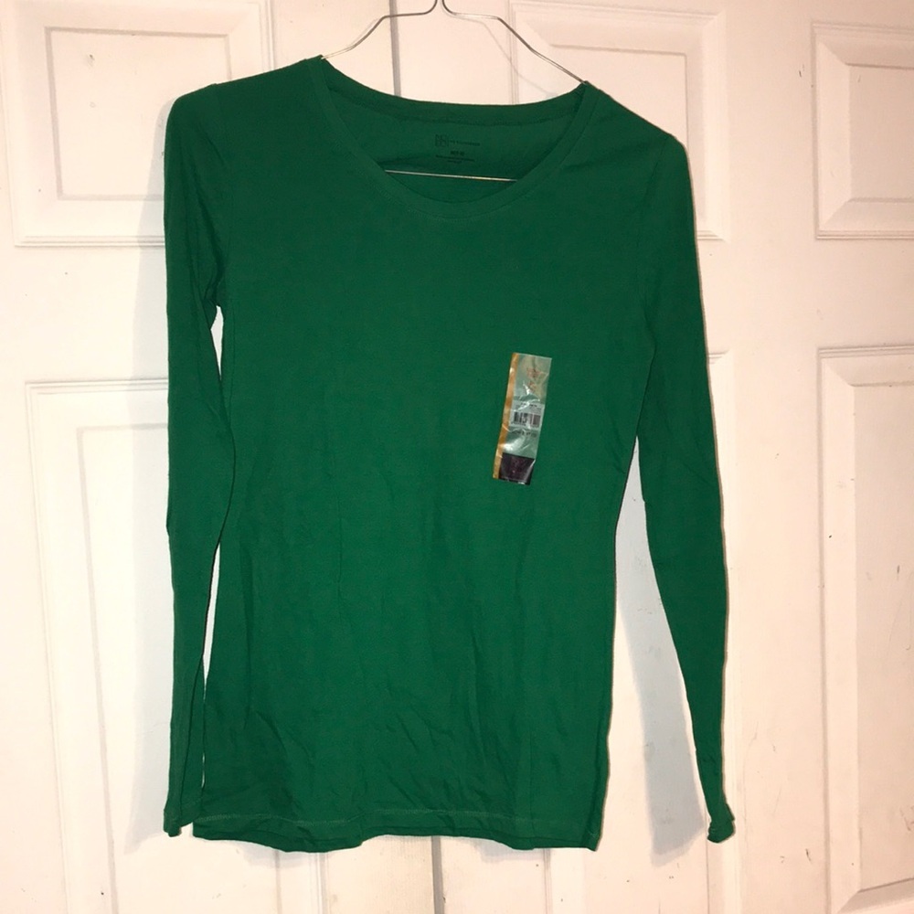 NWT Junior’s NOBO Long Sleeve Tee
